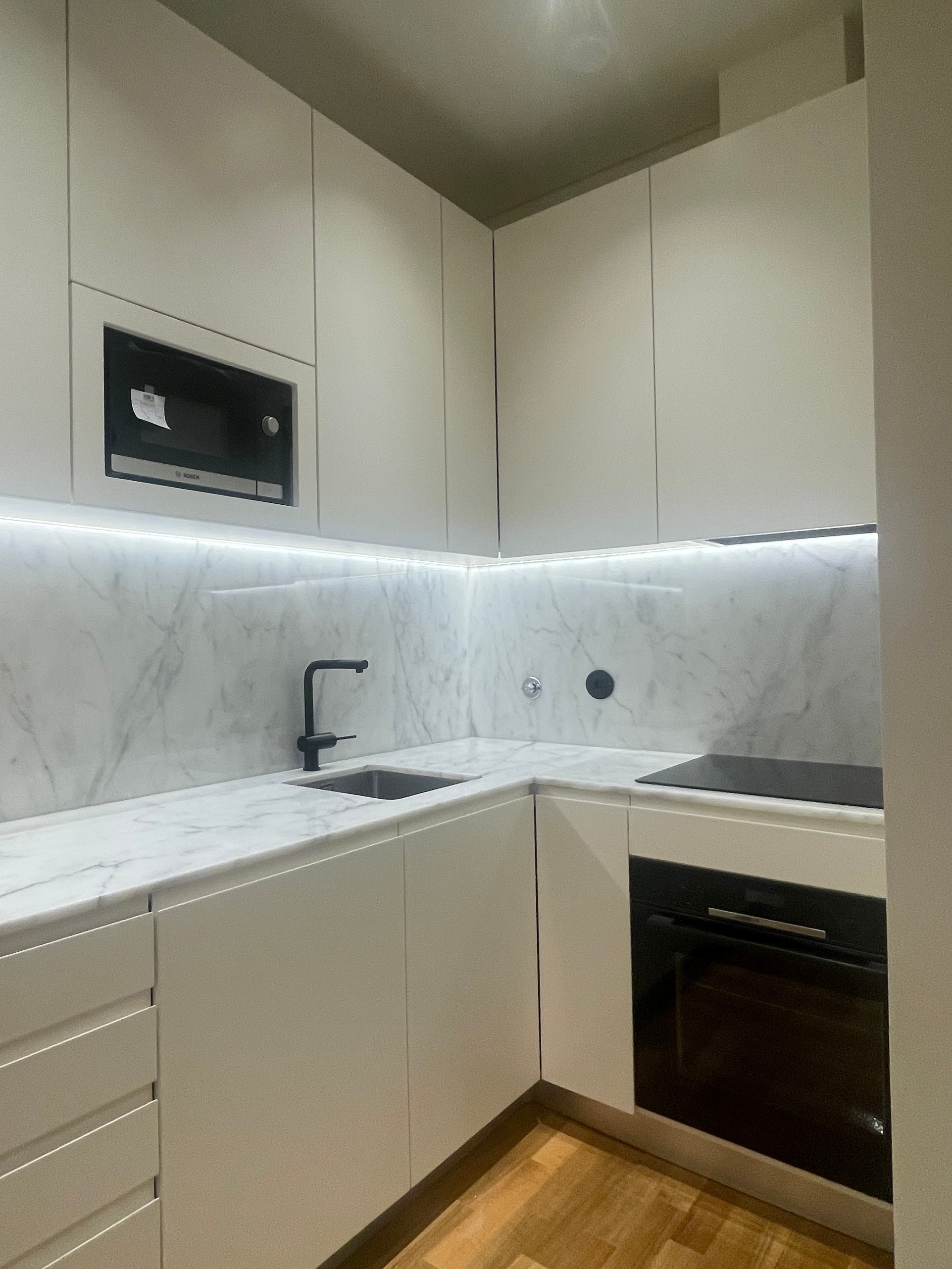 Reabilitação e alteração de edifício - Rua do Almada 247 - Porto - Image 5