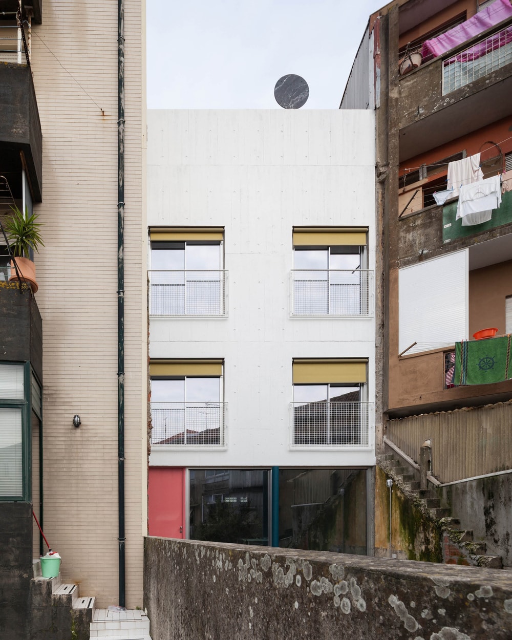 Reabilitação e alteração de edifício - Rua do Geres - Porto - Image 4